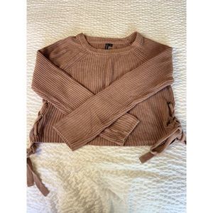 Moon & Madison Women's Cropped sweater with side tie size L Cotton blend Brown